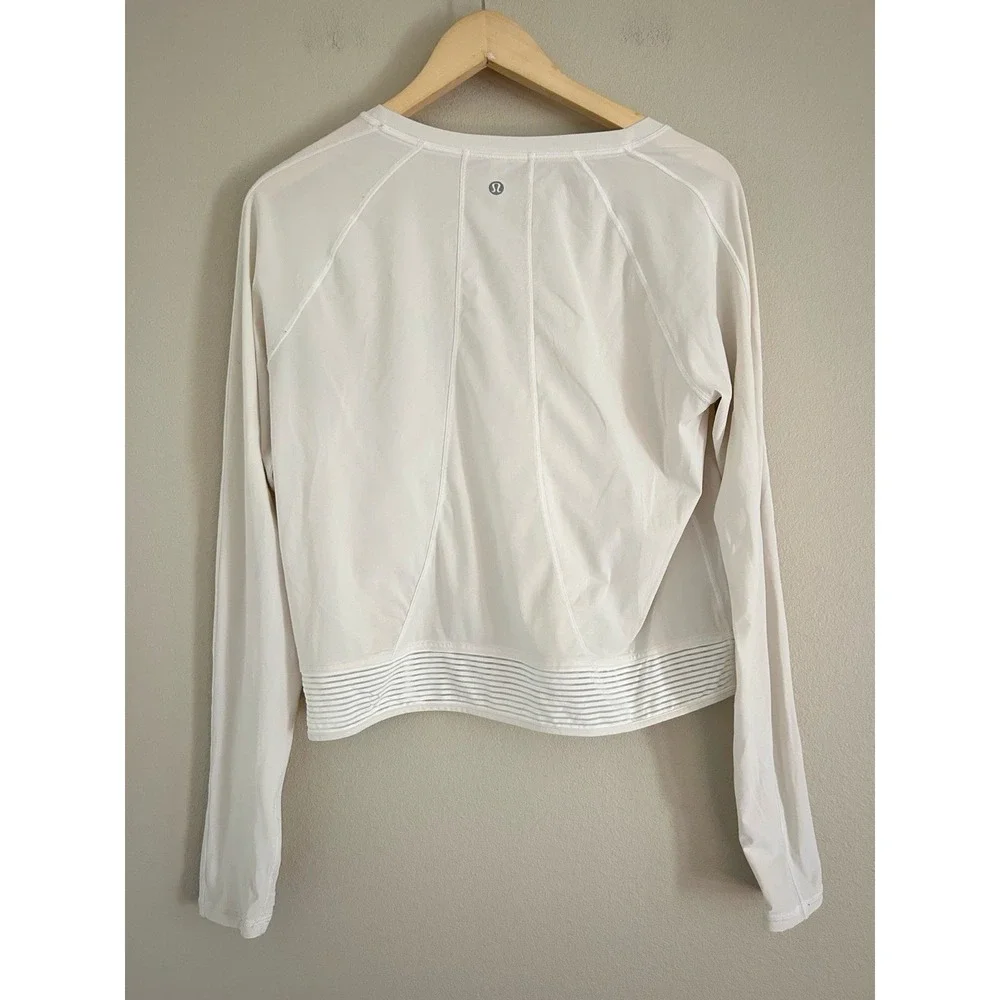 lululemon athletica this top